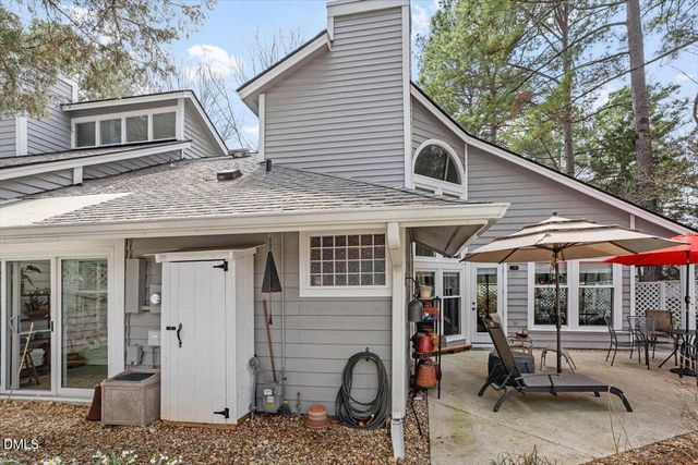 110 White Oak Way, Chapel Hill, NC 27514