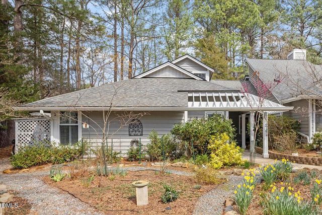 110 White Oak Way, Chapel Hill, NC 27514