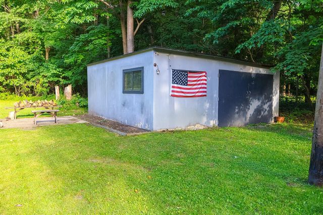 12422 Lubke Road, New Buffalo, MI 49117