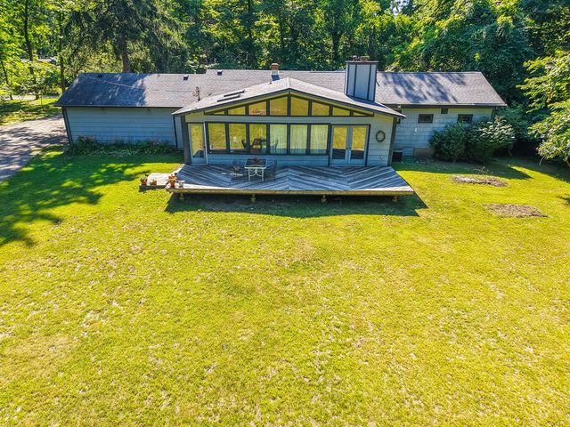 12422 Lubke Road, New Buffalo, MI 49117