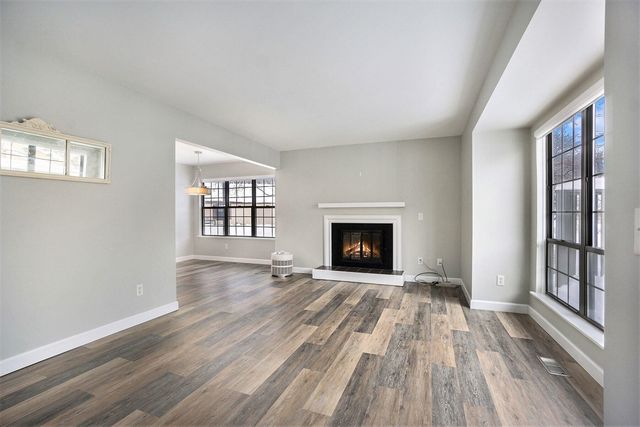 2190 Quail Run Drive, Kalamazoo, MI 49009