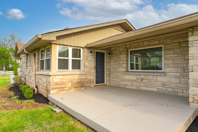 501 W Old Hickory Blvd UPPER, Madison, TN 37115