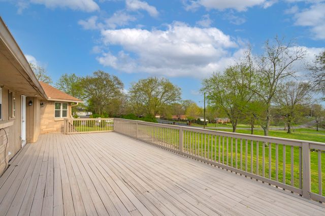 501 W Old Hickory Blvd UPPER, Madison, TN 37115