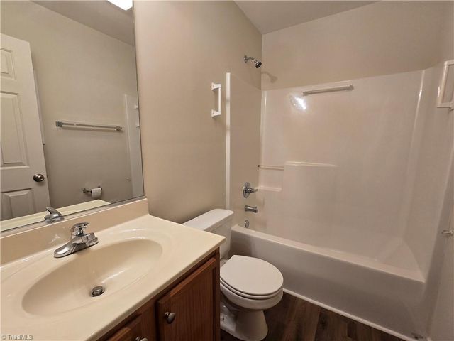 2447 Mid Salem Drive, Winston-salem, NC 27103