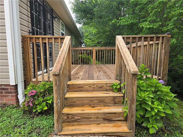2447 Mid Salem Drive, Winston-salem, NC 27103