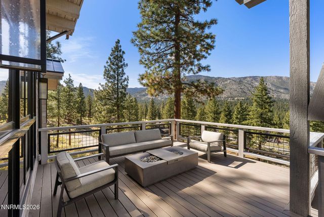 302 Senecas Court, Carson City, NV 89705