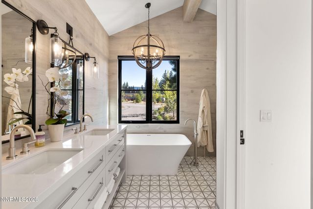 302 Senecas Court, Carson City, NV 89705