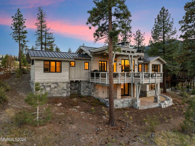 302 Senecas Court, Carson City, NV 89705