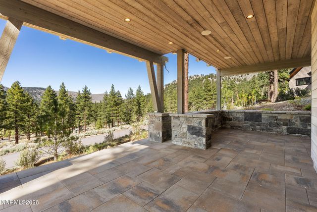 302 Senecas Court, Carson City, NV 89705