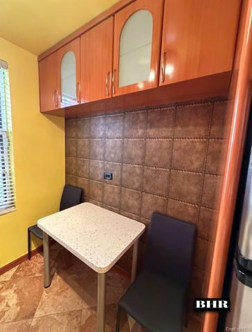 2615 Homecrest Avenue 1B, Brooklyn, NY 11235