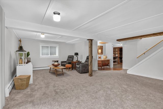 10721 GROVER OAKS, Roscoe, IL 61073