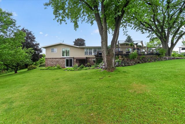 10721 GROVER OAKS, Roscoe, IL 61073