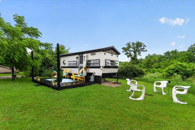 10721 GROVER OAKS, Roscoe, IL 61073