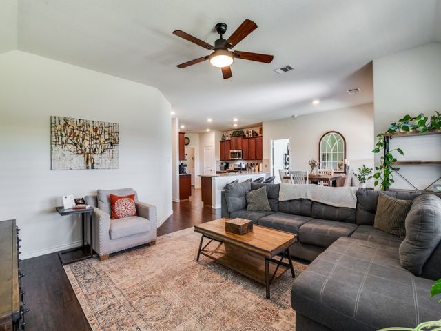 634 Jamestown Lane, Fate, TX 75189