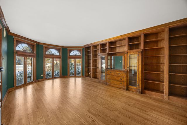 14301 Wooded Path Lane, Orland Park, IL 60462