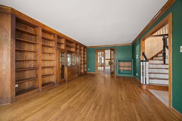 14301 Wooded Path Lane, Orland Park, IL 60462
