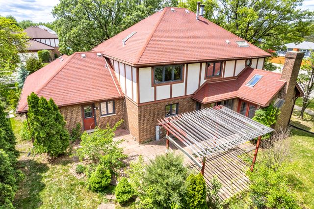 14301 Wooded Path Lane, Orland Park, IL 60462