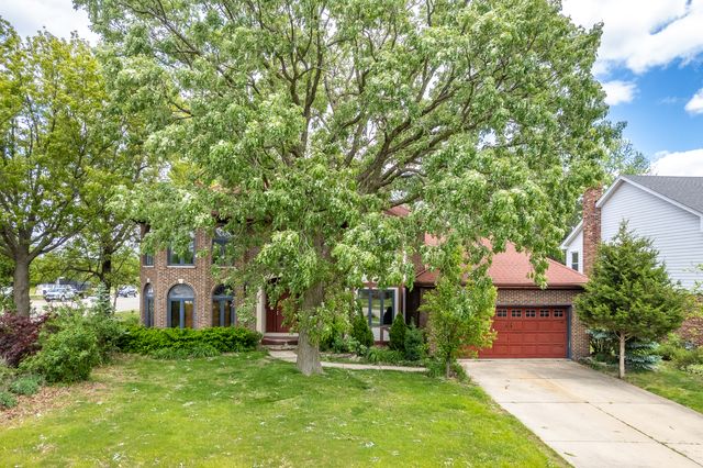 14301 Wooded Path Lane, Orland Park, IL 60462