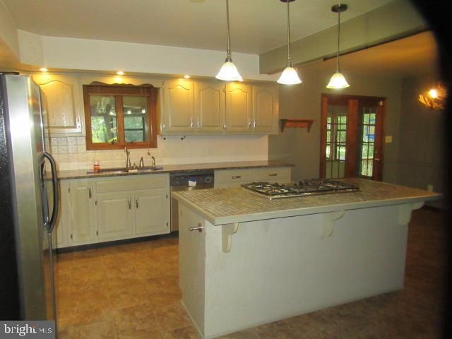 279 MILLER RD, Halifax, PA 17032