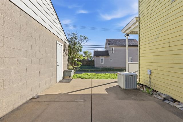 1102 Tweed Street, Sheraden, PA 15204