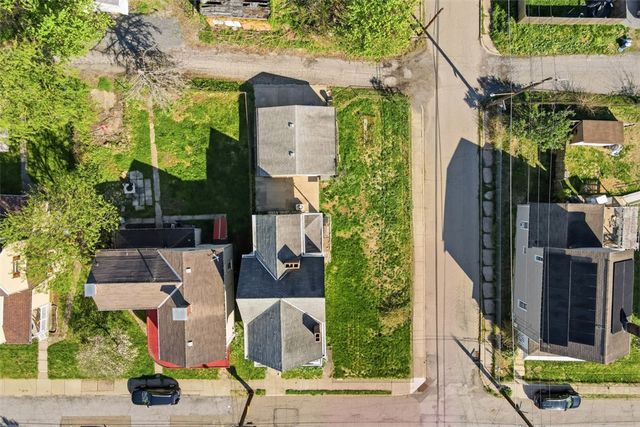 1102 Tweed Street, Sheraden, PA 15204