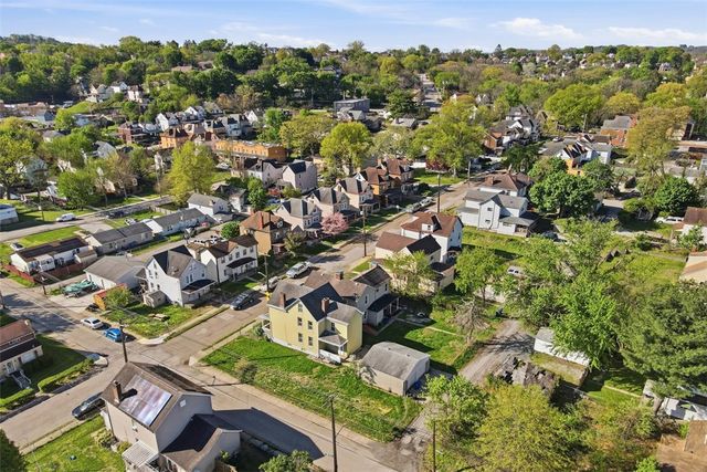 1102 Tweed Street, Sheraden, PA 15204