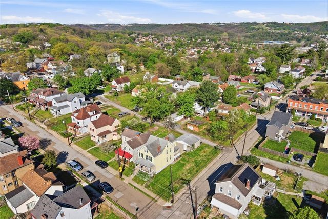 1102 Tweed Street, Sheraden, PA 15204