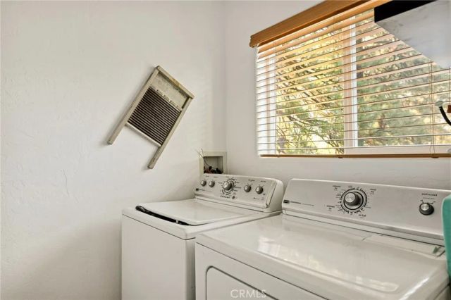 30701 Knoll View, Running Springs, CA 92382