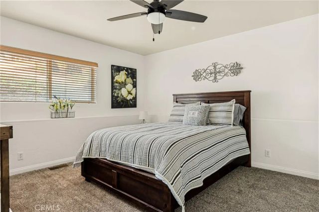 30701 Knoll View, Running Springs, CA 92382