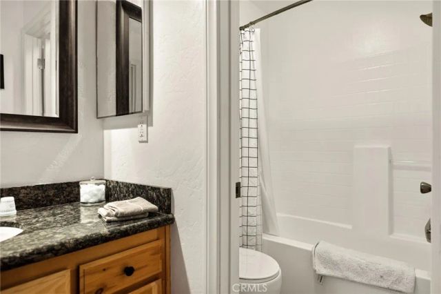 30701 Knoll View, Running Springs, CA 92382