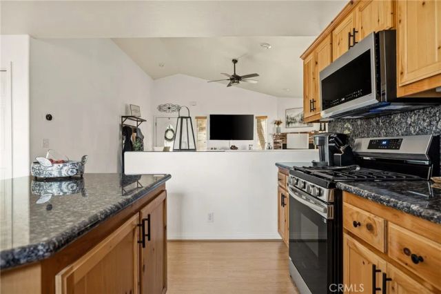 30701 Knoll View, Running Springs, CA 92382