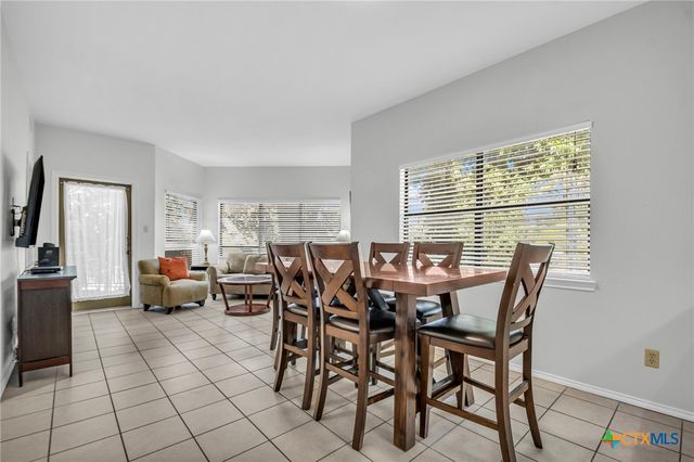 401 W Lincoln Street A101, New Braunfels, TX 78130