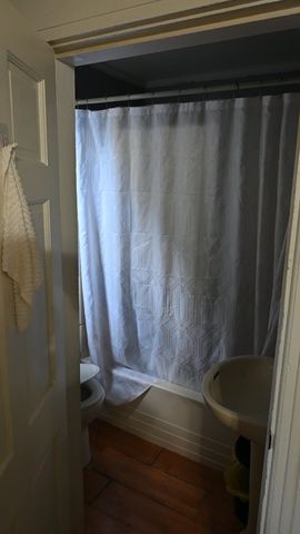 358 Auburn Street, Manchester, NH 03103