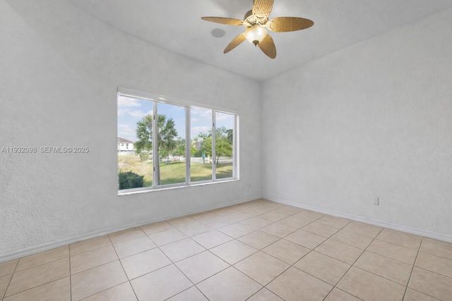 2467 SE 19th St, Homestead, FL 33035