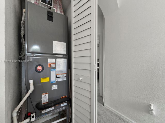 2467 SE 19th St, Homestead, FL 33035