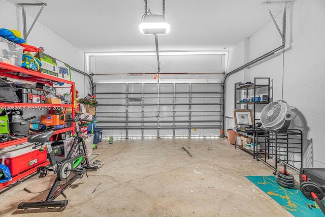 2467 SE 19th St, Homestead, FL 33035