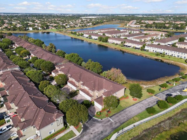 2467 SE 19th St, Homestead, FL 33035