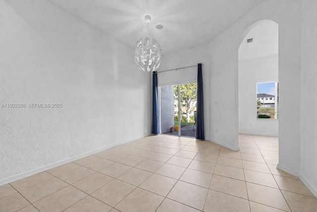 2467 SE 19th St, Homestead, FL 33035