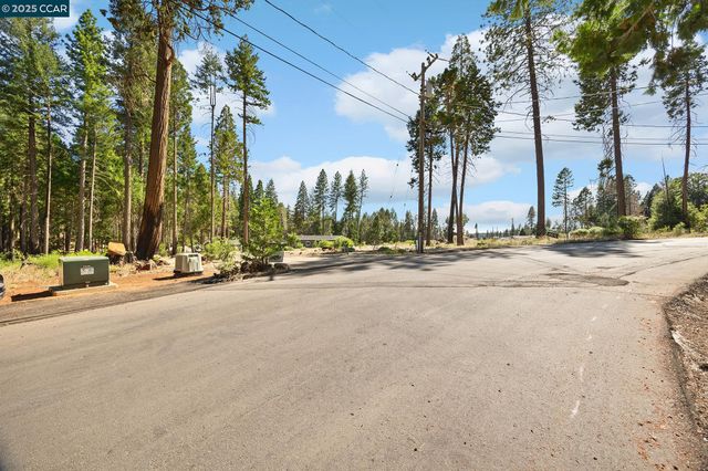 14080 Temple Cir, Magalia, CA 95954