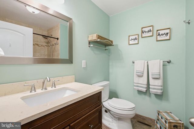 1595 OLD SKIPPACK RD, Harleysville, PA 19438