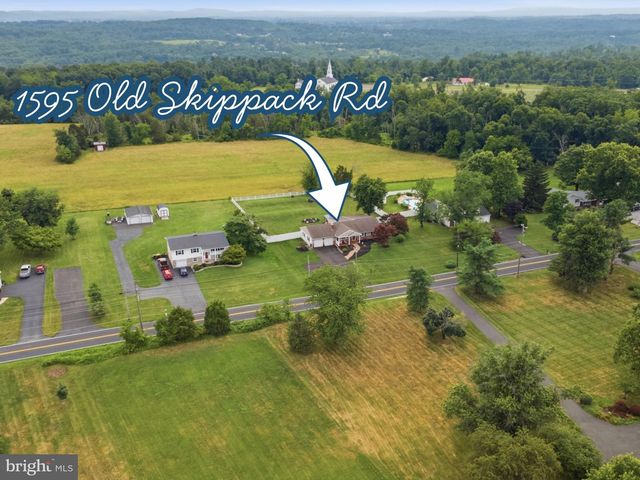 1595 OLD SKIPPACK RD, Harleysville, PA 19438