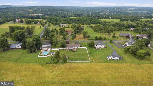 1595 OLD SKIPPACK RD, Harleysville, PA 19438