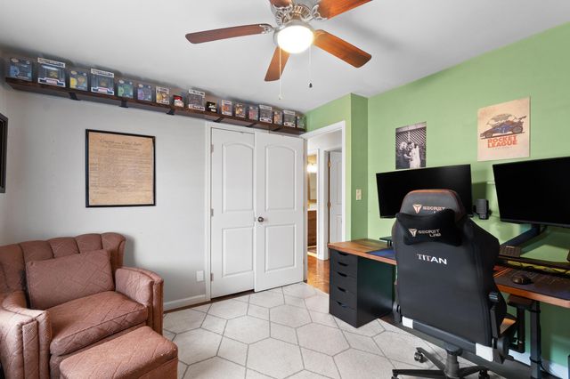 163 Raintree Road, Florence, KY 41042