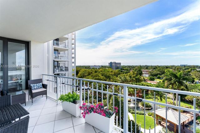 1000 Quayside Ter 901, Miami, FL 33138