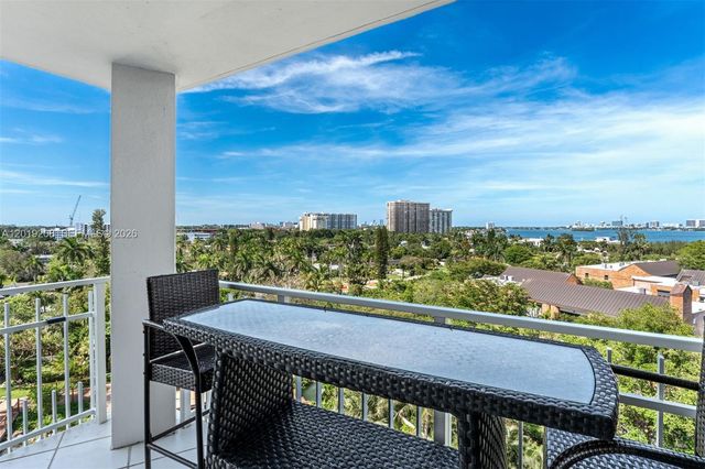 1000 Quayside Ter 901, Miami, FL 33138