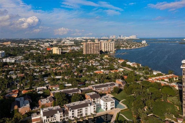 1000 Quayside Ter 901, Miami, FL 33138