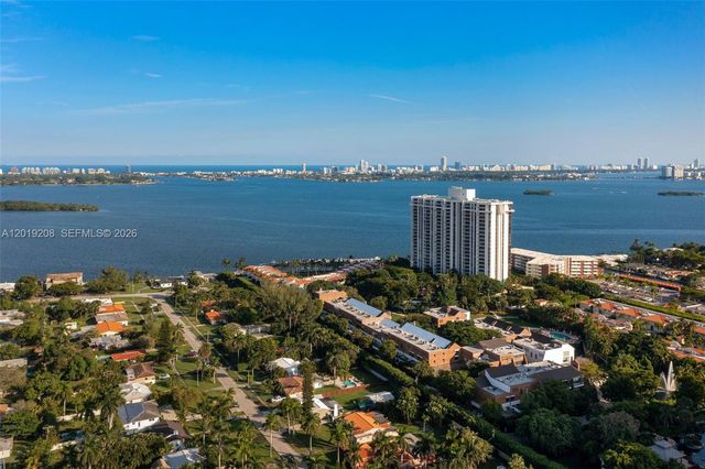 1000 Quayside Ter 901, Miami, FL 33138