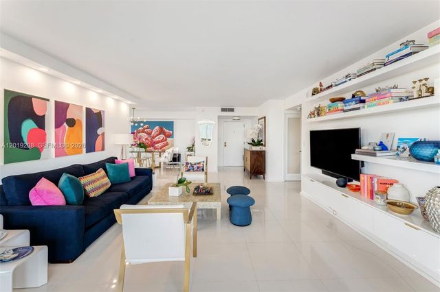 1000 Quayside Ter 901, Miami, FL 33138