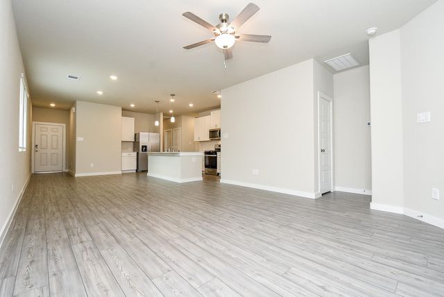 2022 W Darlington Oak Court, Conroe, TX 77304