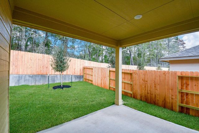 2022 W Darlington Oak Court, Conroe, TX 77304